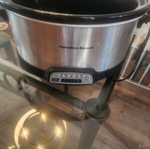 Hamilton Beach Black and Silver Slow Cooker